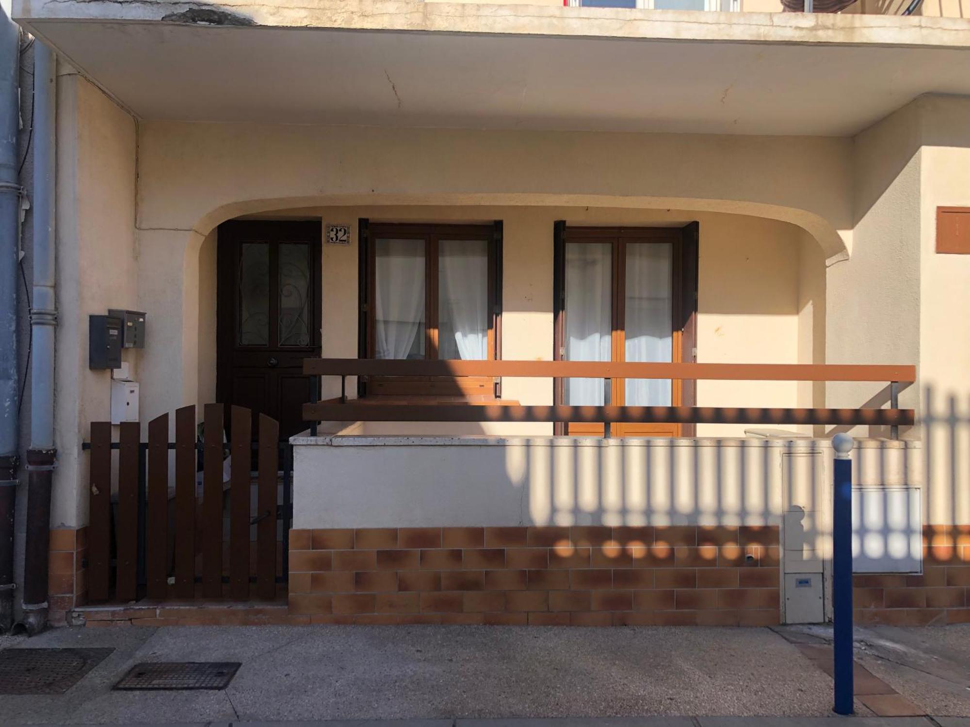 Agreable Appartement Chez Mame Jeanne Au Grau Du Roi Ле-Гро-дю-Руа Екстер'єр фото